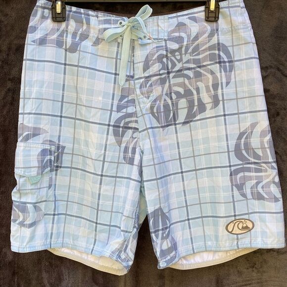 Quiksilver Edition Board Shorts - Picture 2 of 10